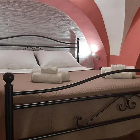 Casa Serravalle アパート